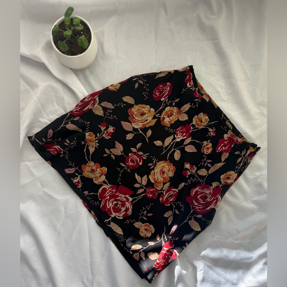 Ann Taylor Black and Orange Floral Skirt, size 6 (S)